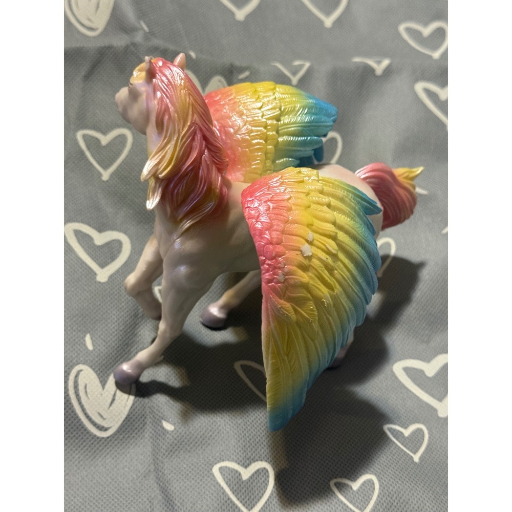 Schleich Bayala Rainbow Pegasus Winged Horse Fantasy Figurine 70522